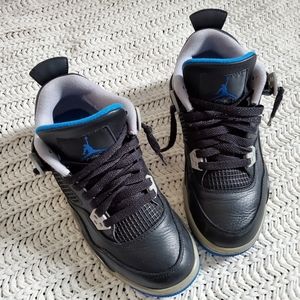 Jordan 4's